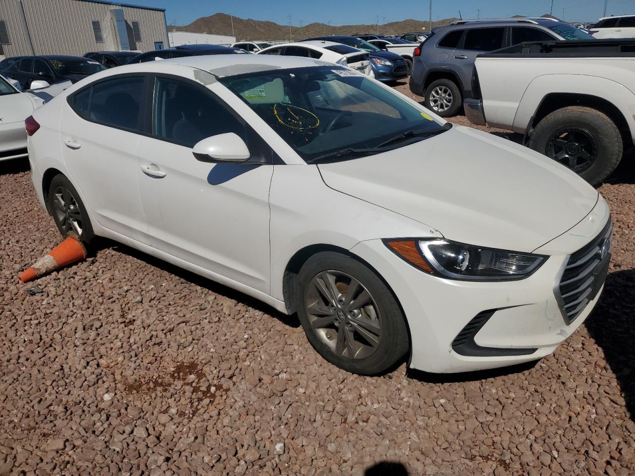 Photo 3 VIN: 5NPD84LF1JH328534 - HYUNDAI ELANTRA 