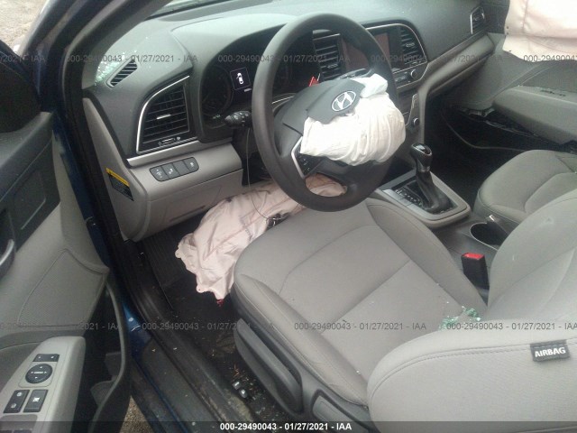 Photo 4 VIN: 5NPD84LF1JH329750 - HYUNDAI ELANTRA 