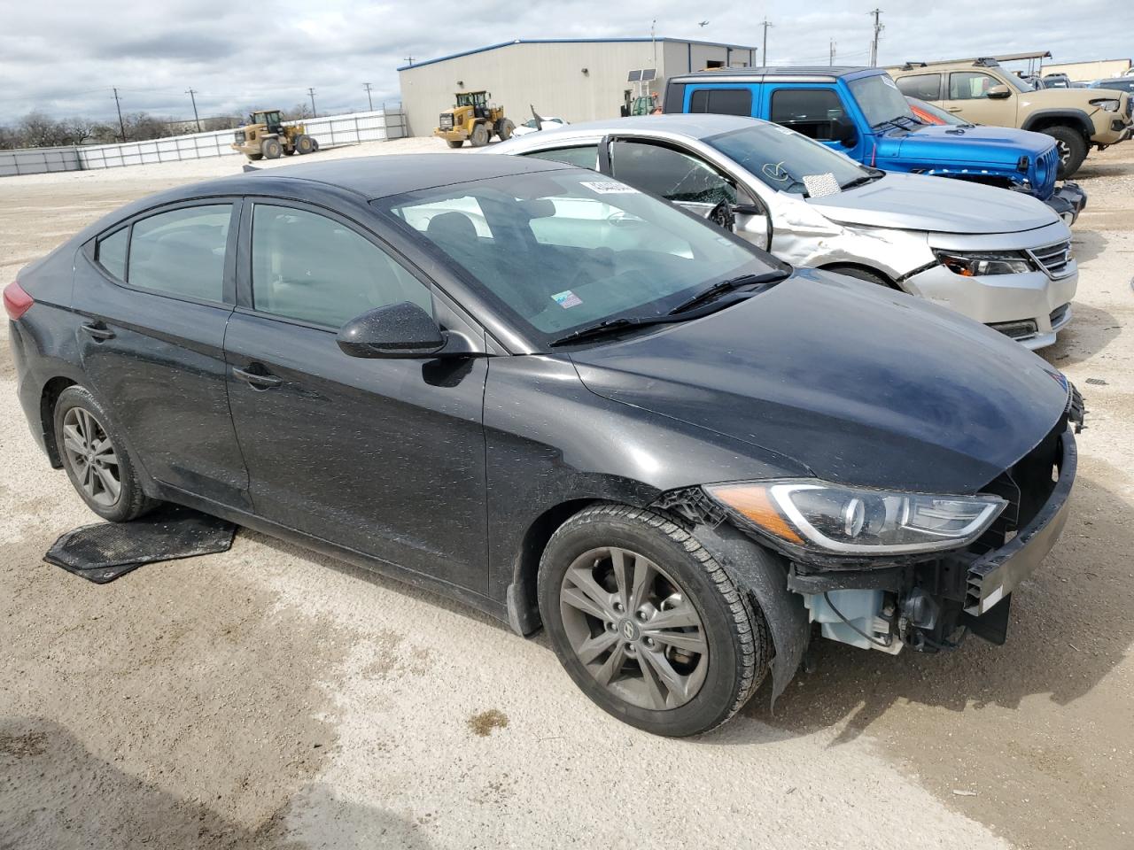 Photo 3 VIN: 5NPD84LF1JH334978 - HYUNDAI ELANTRA 