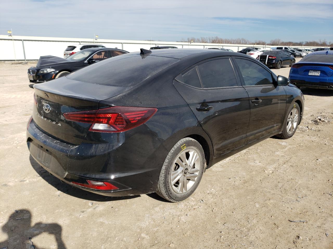 Photo 2 VIN: 5NPD84LF1KH407980 - HYUNDAI ELANTRA 