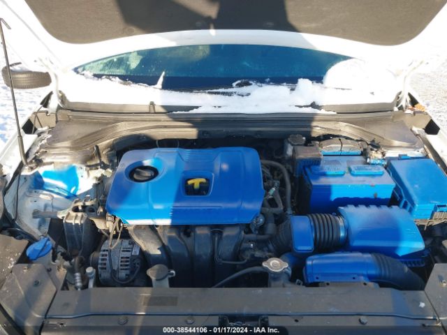 Photo 9 VIN: 5NPD84LF1KH420020 - HYUNDAI ELANTRA 