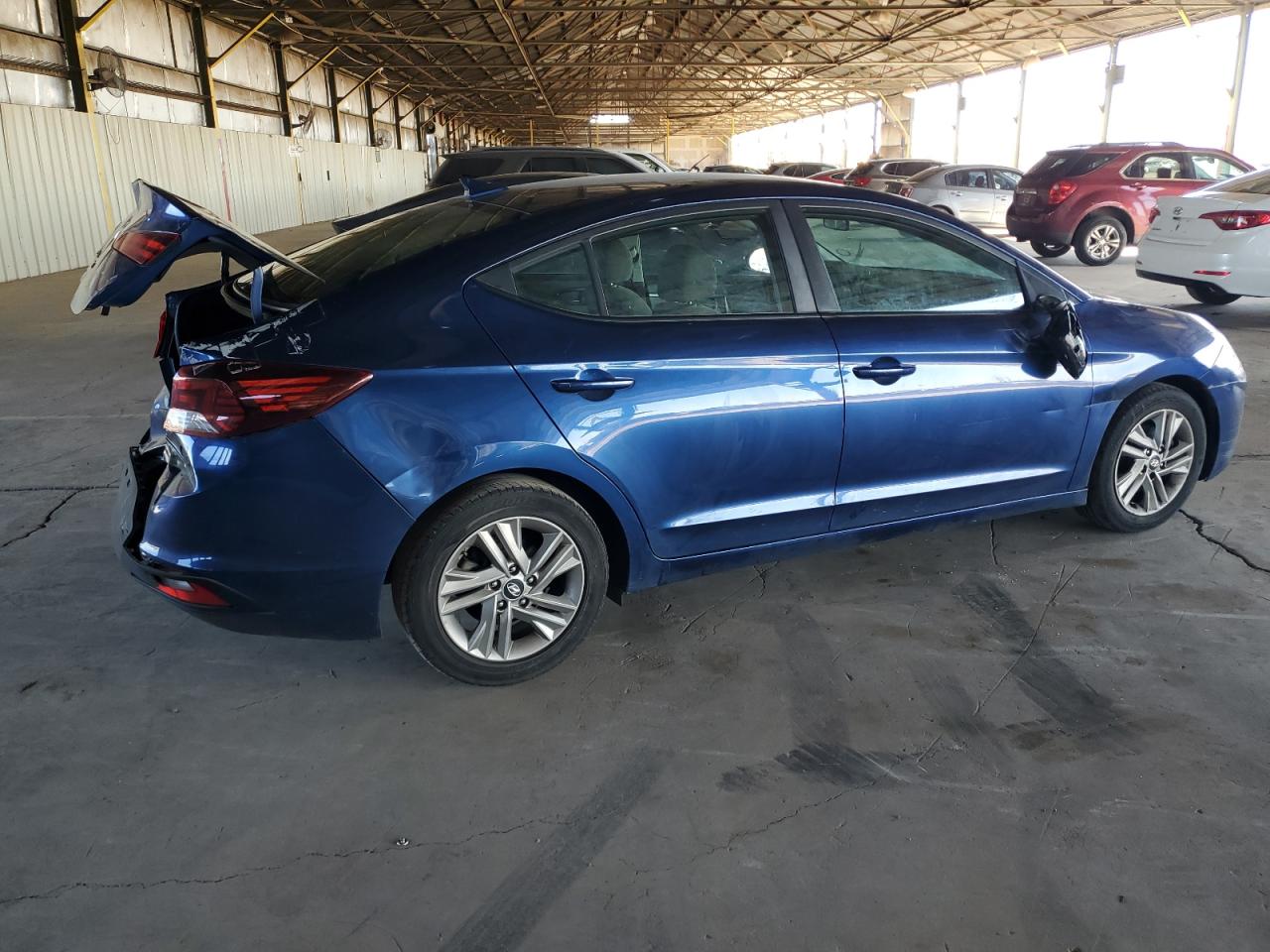 Photo 2 VIN: 5NPD84LF1KH423905 - HYUNDAI ELANTRA 