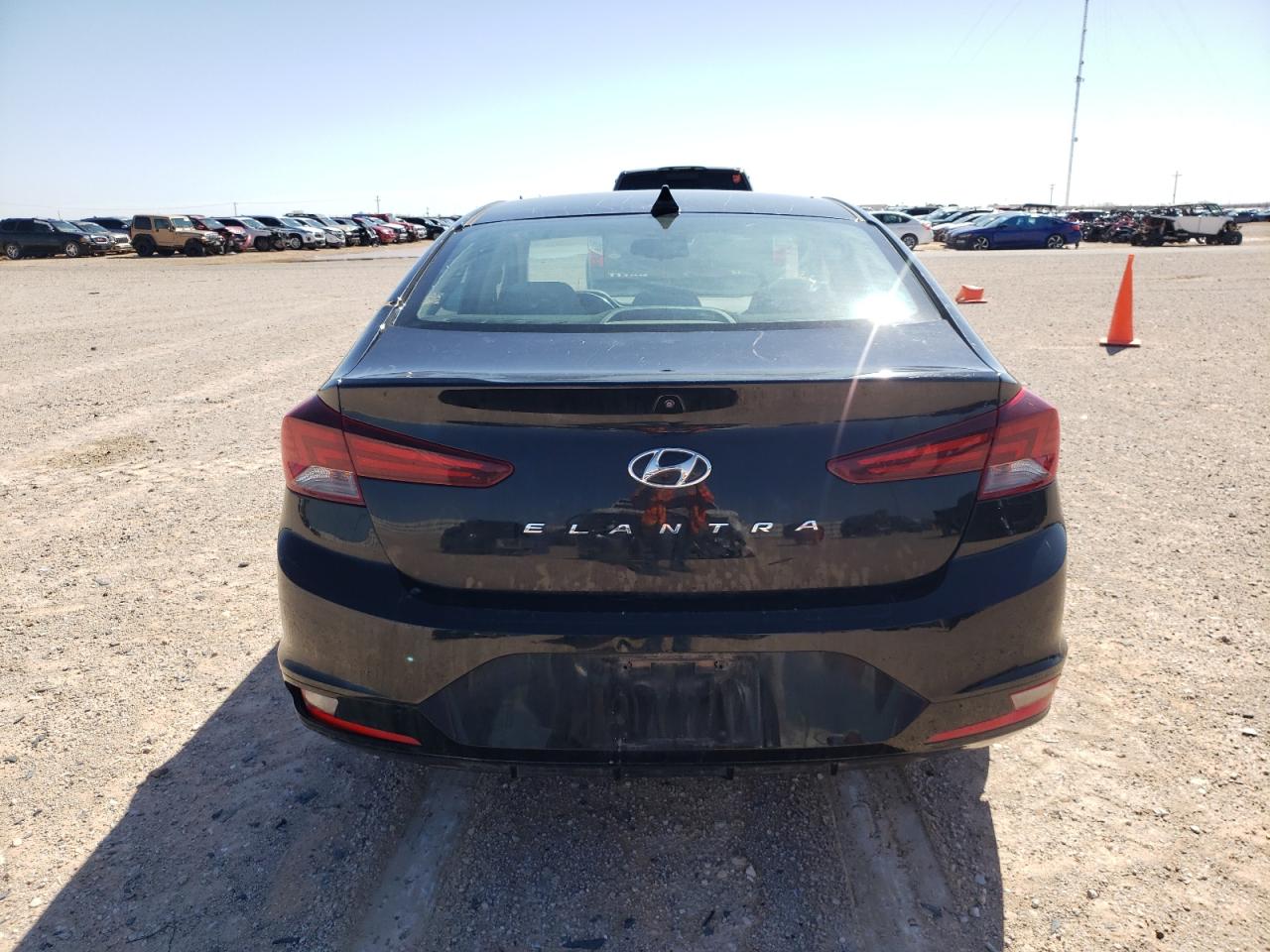 Photo 5 VIN: 5NPD84LF1KH432815 - HYUNDAI ELANTRA 