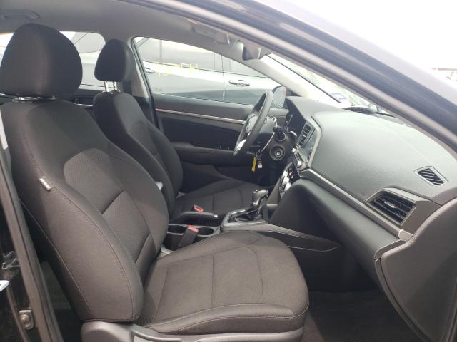 Photo 4 VIN: 5NPD84LF1KH456337 - HYUNDAI ELANTRA SE 