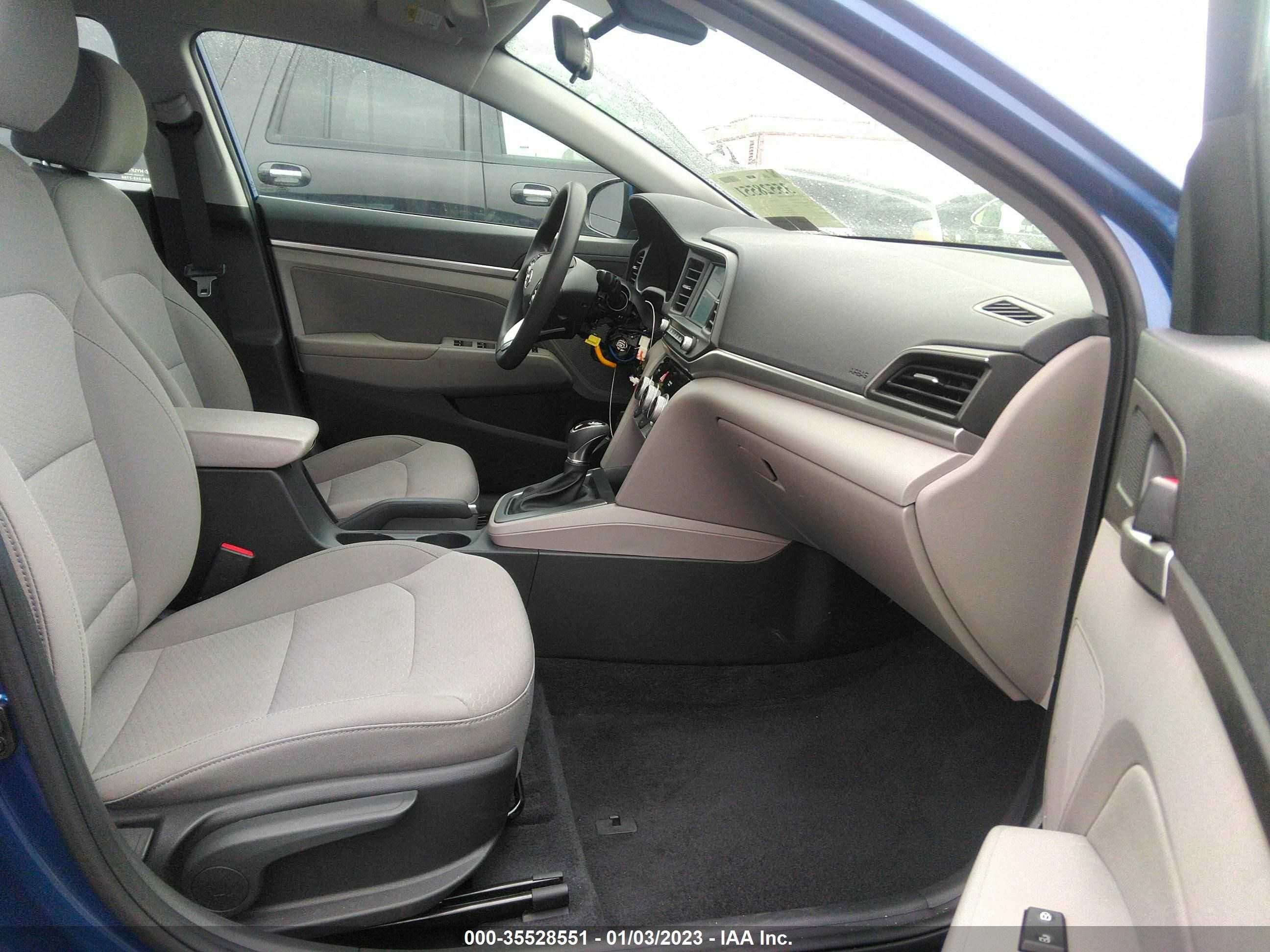 Photo 4 VIN: 5NPD84LF1KH456399 - HYUNDAI ELANTRA 