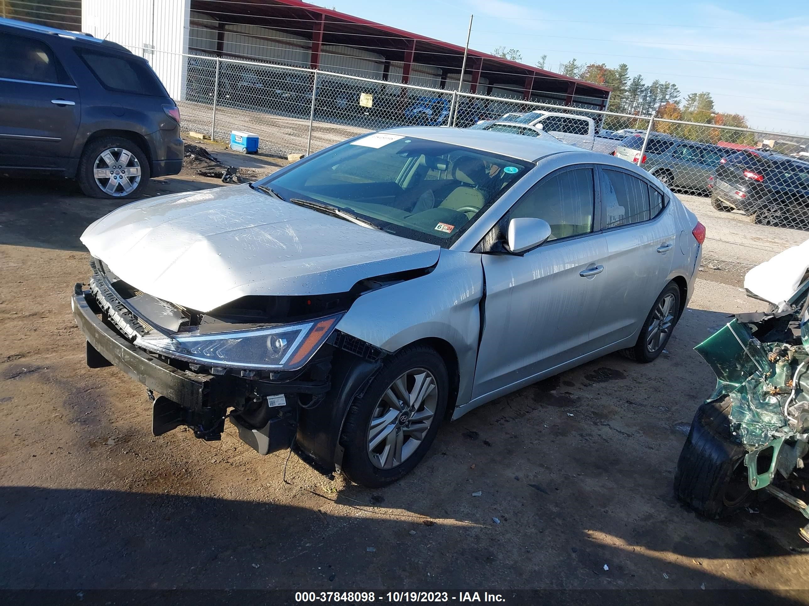 Photo 1 VIN: 5NPD84LF1KH472411 - HYUNDAI ELANTRA 