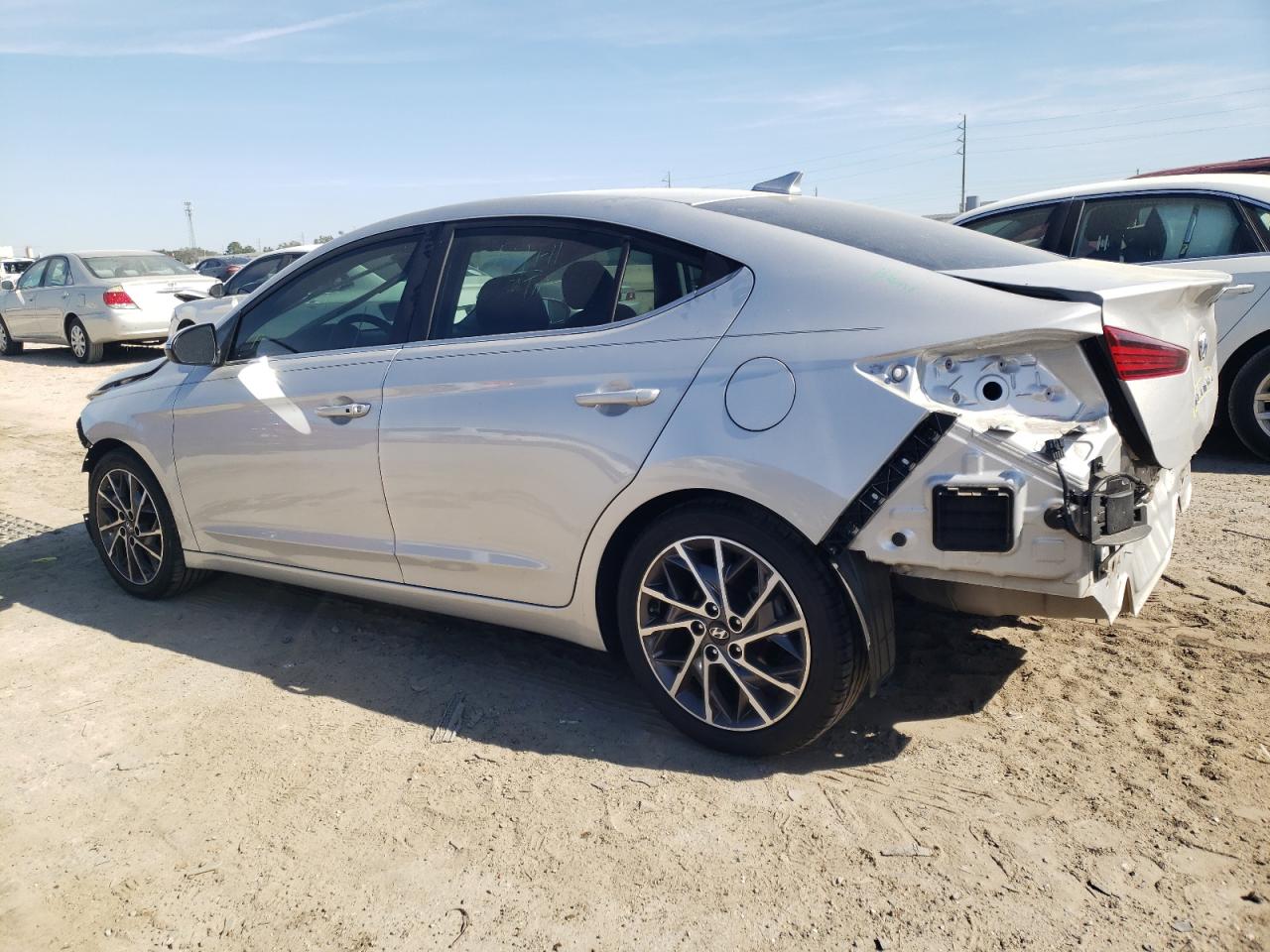 Photo 1 VIN: 5NPD84LF1KH481349 - HYUNDAI ELANTRA 