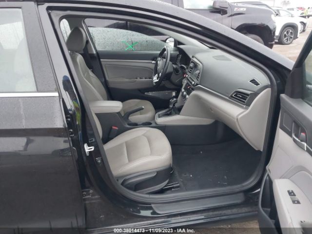 Photo 4 VIN: 5NPD84LF1KH484154 - HYUNDAI ELANTRA 