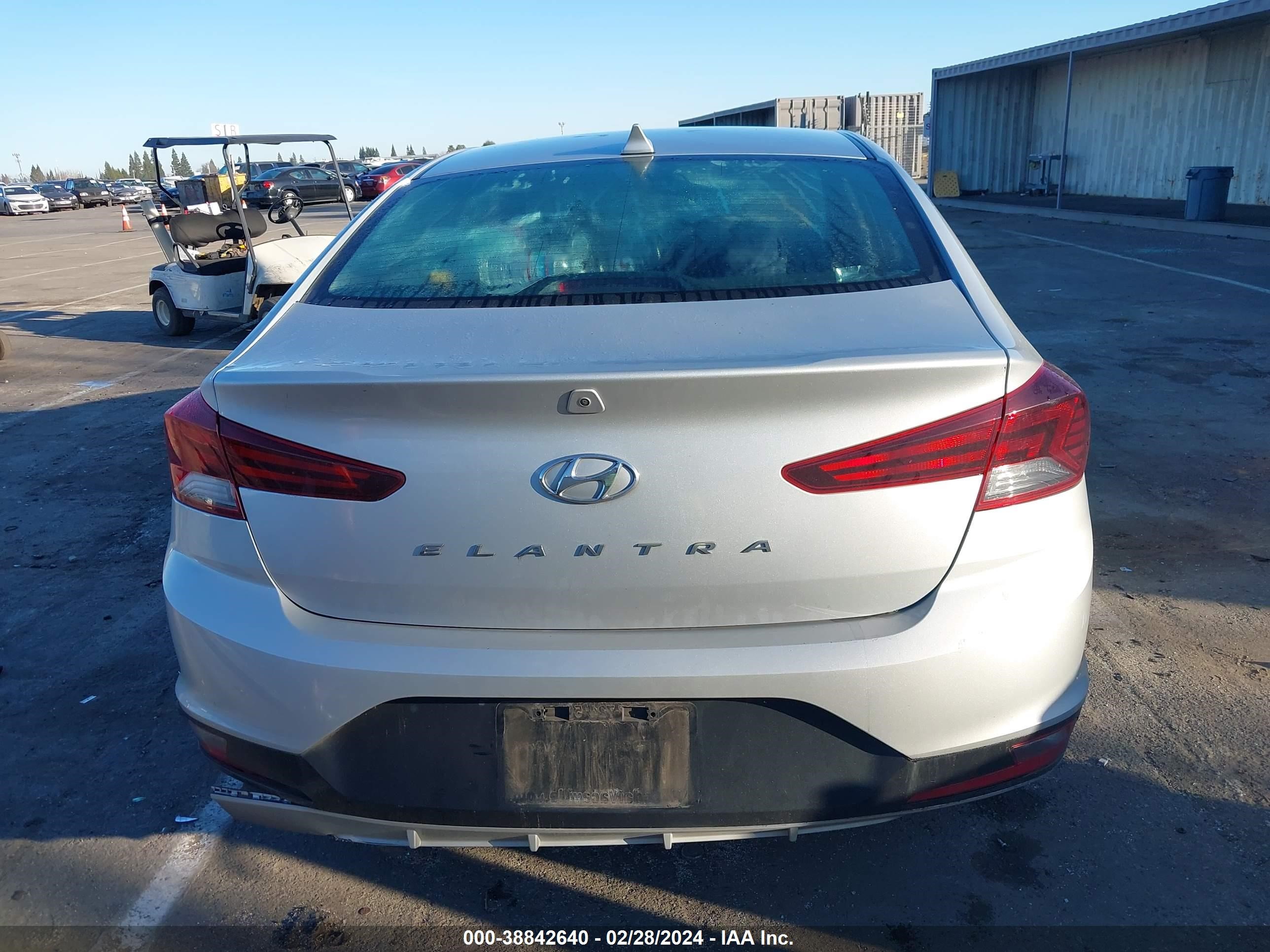 Photo 14 VIN: 5NPD84LF1LH516876 - HYUNDAI ELANTRA 