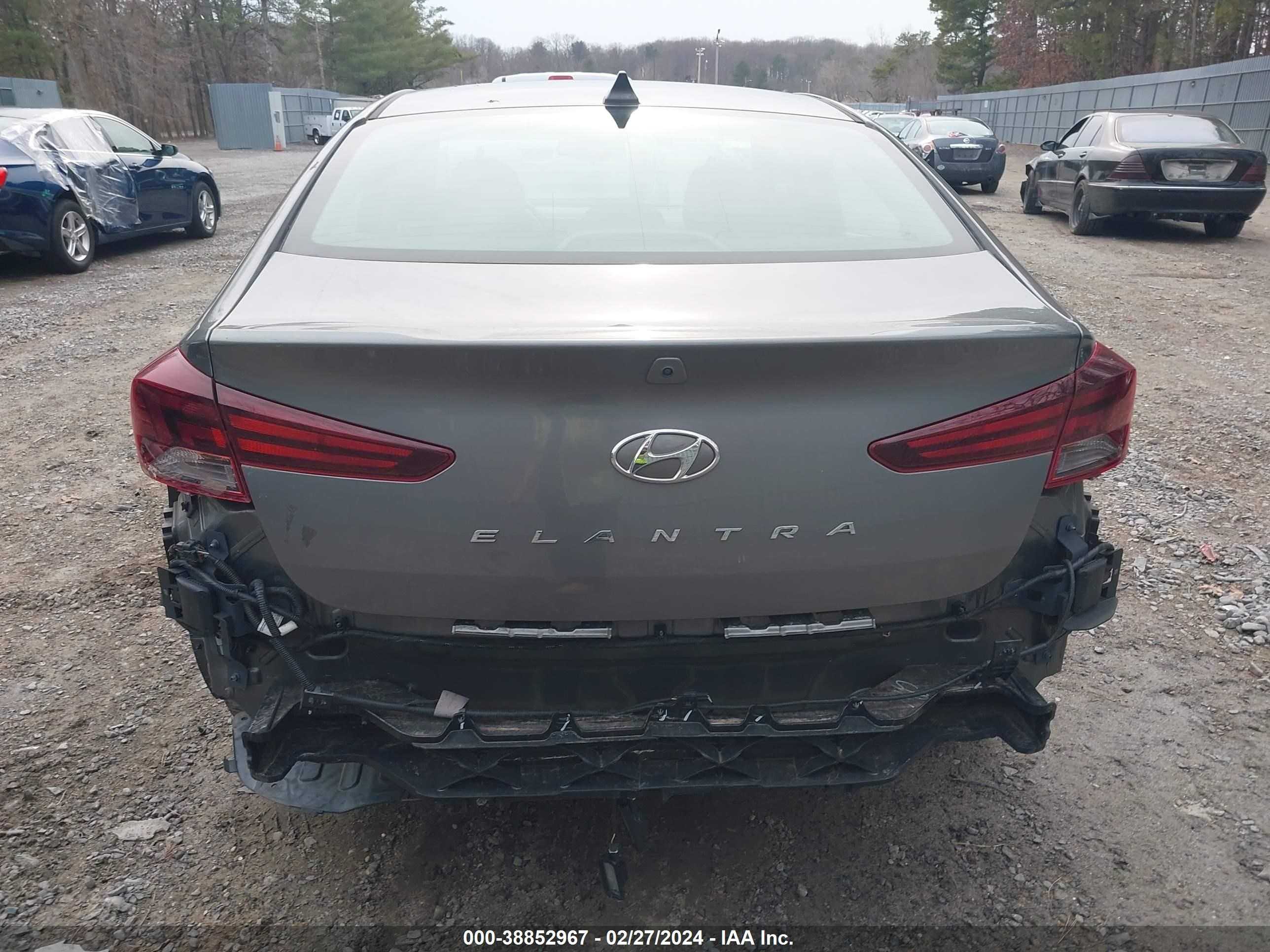 Photo 15 VIN: 5NPD84LF1LH520748 - HYUNDAI ELANTRA 