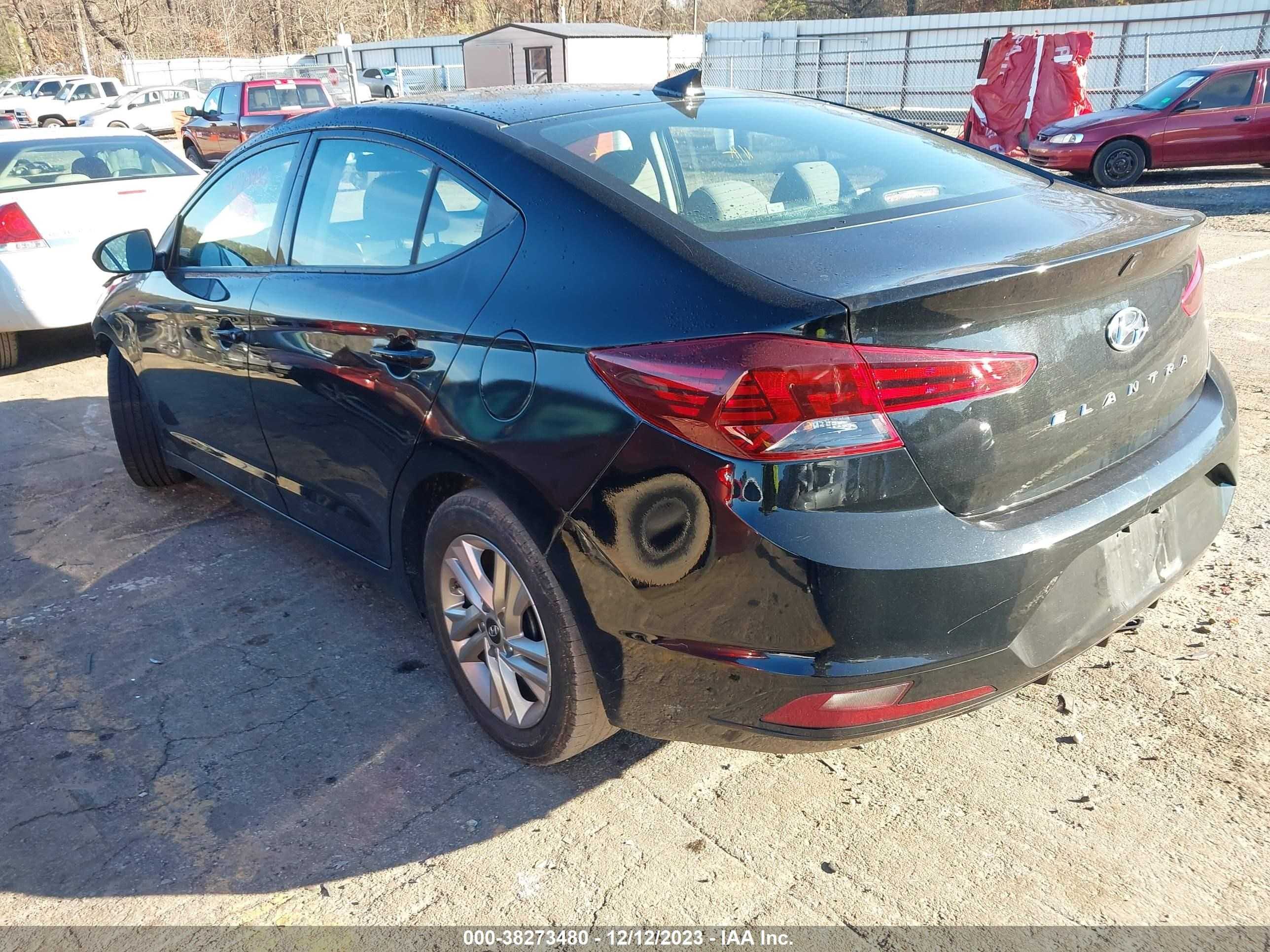 Photo 2 VIN: 5NPD84LF1LH526131 - HYUNDAI ELANTRA 