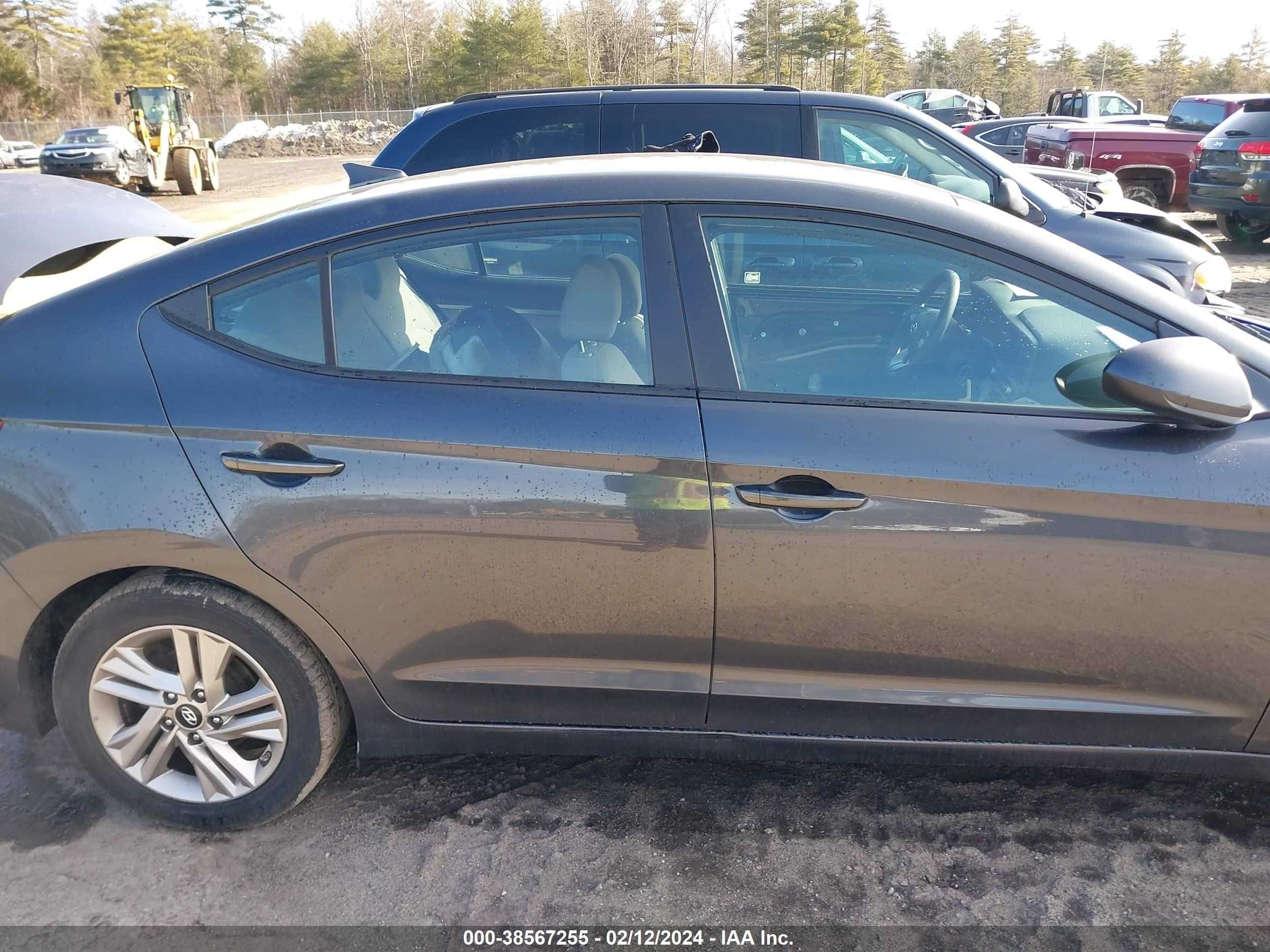 Photo 12 VIN: 5NPD84LF1LH565852 - HYUNDAI ELANTRA 