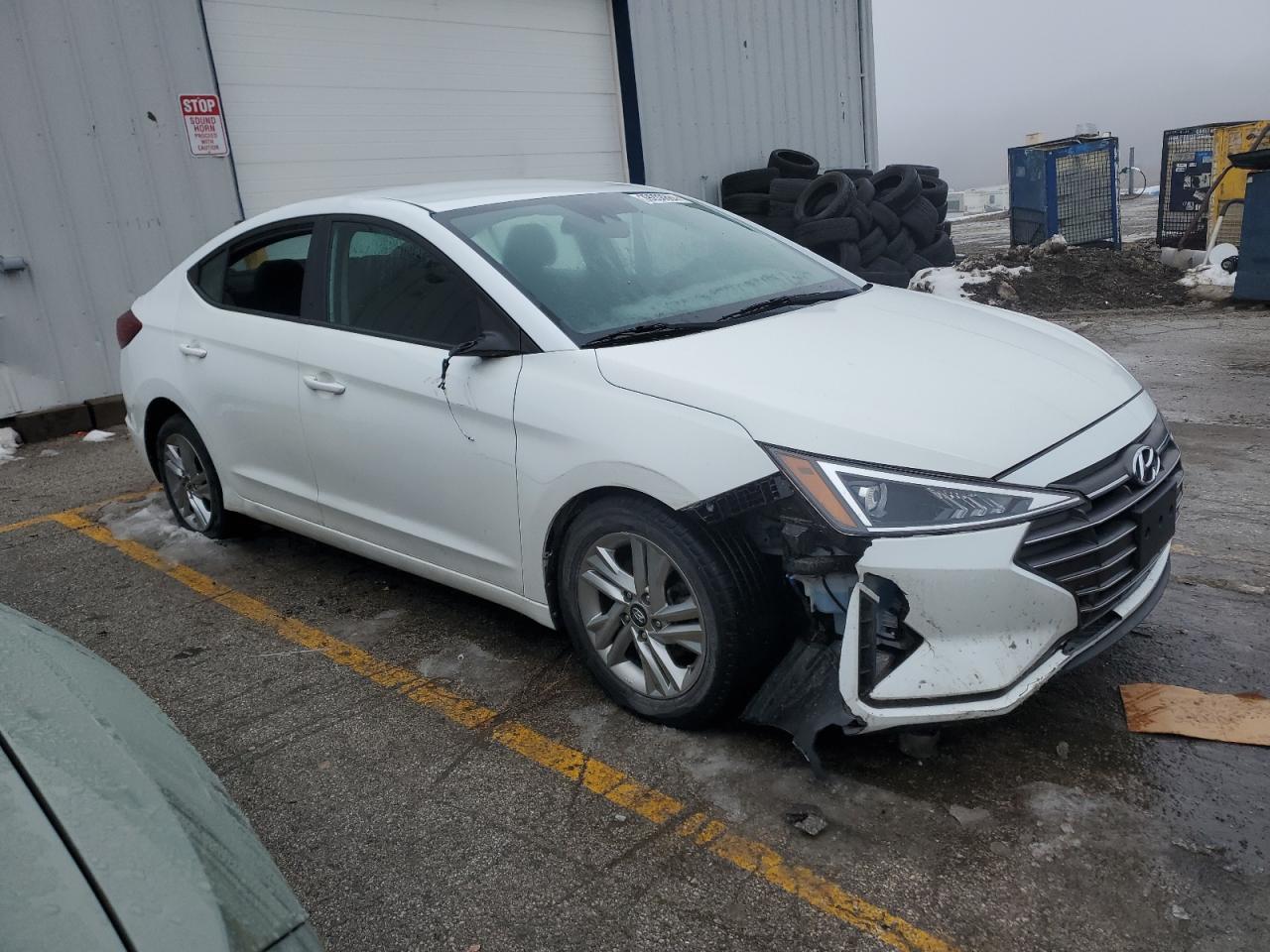 Photo 3 VIN: 5NPD84LF1LH614967 - HYUNDAI ELANTRA 