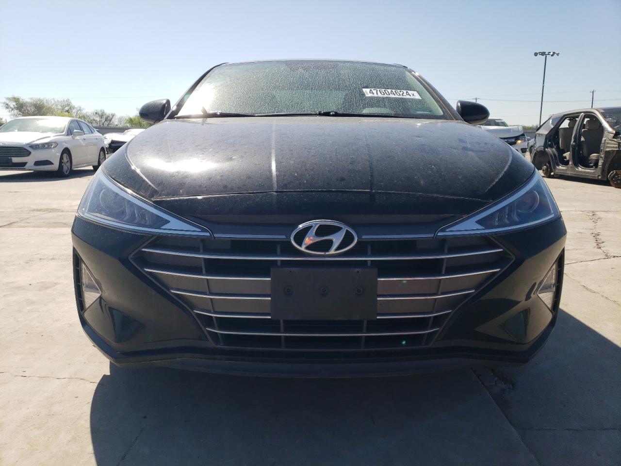 Photo 4 VIN: 5NPD84LF1LH630876 - HYUNDAI ELANTRA 