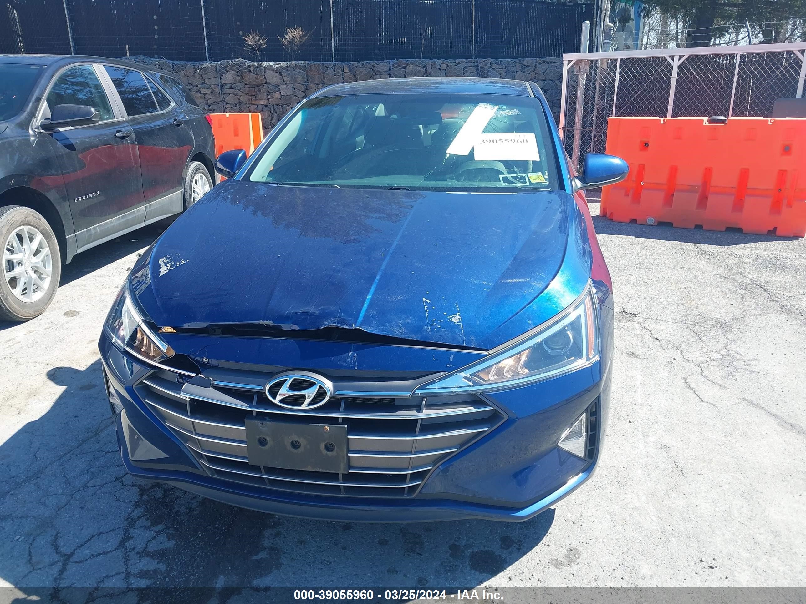 Photo 12 VIN: 5NPD84LF1LH631090 - HYUNDAI ELANTRA 