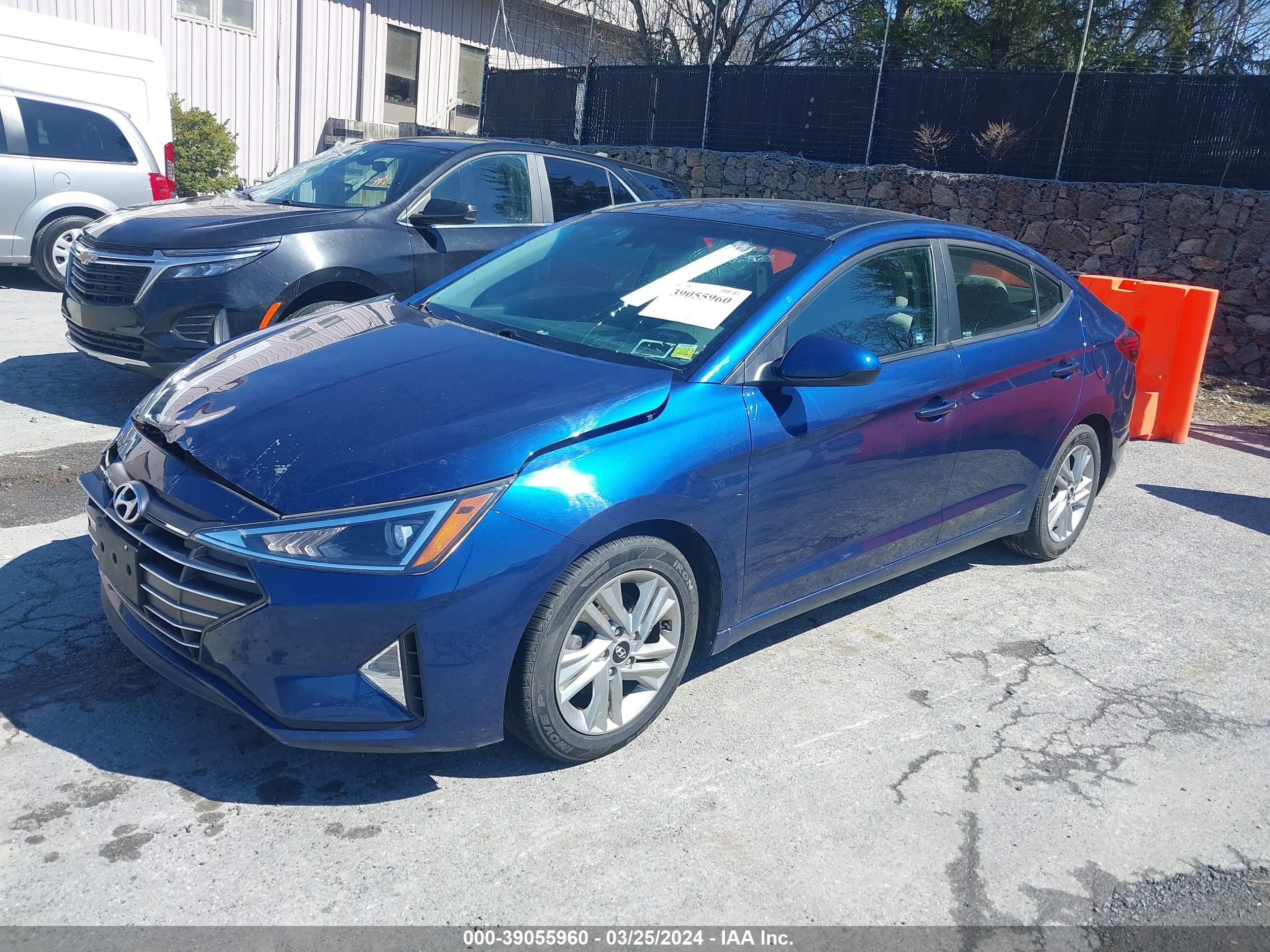 Photo 2 VIN: 5NPD84LF1LH631090 - HYUNDAI ELANTRA 