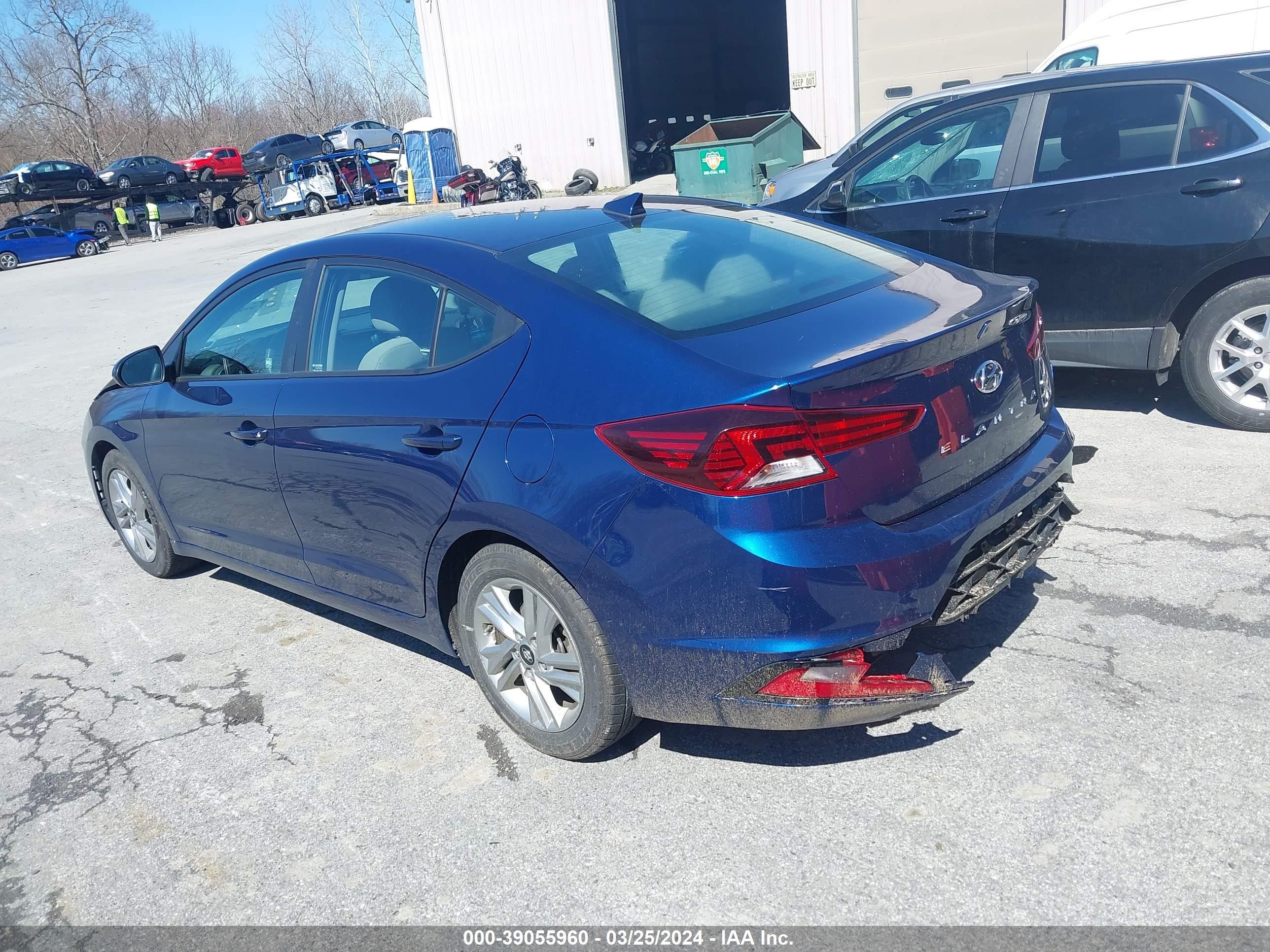 Photo 3 VIN: 5NPD84LF1LH631090 - HYUNDAI ELANTRA 