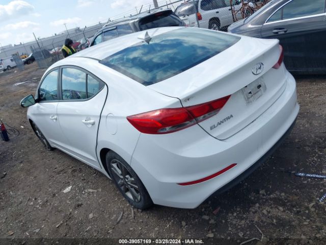 Photo 2 VIN: 5NPD84LF2HH018516 - HYUNDAI ELANTRA 