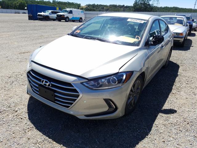 Photo 1 VIN: 5NPD84LF2HH030889 - HYUNDAI ELANTRA SE 