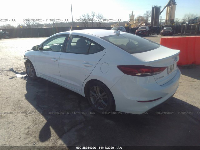 Photo 2 VIN: 5NPD84LF2HH040533 - HYUNDAI ELANTRA 