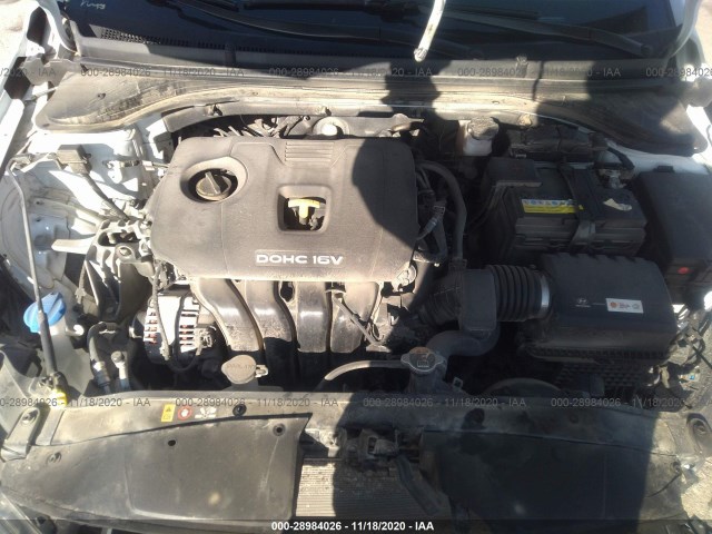 Photo 9 VIN: 5NPD84LF2HH040533 - HYUNDAI ELANTRA 