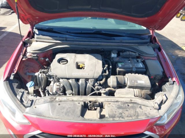 Photo 9 VIN: 5NPD84LF2HH041018 - HYUNDAI ELANTRA 