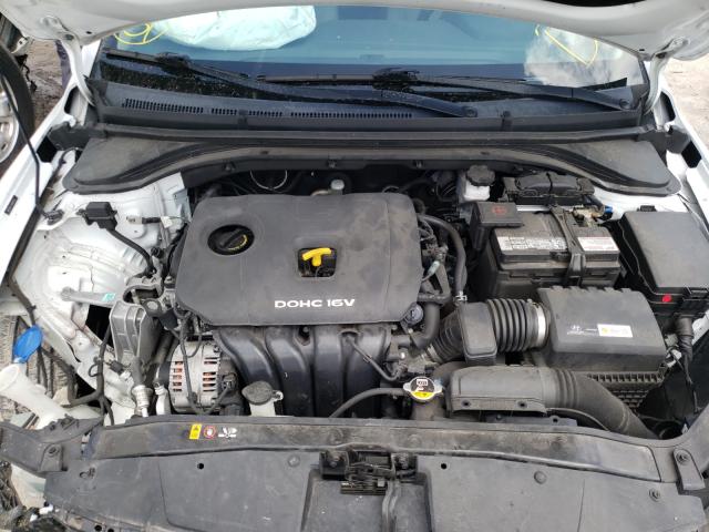 Photo 6 VIN: 5NPD84LF2HH045151 - HYUNDAI ELANTRA SE 