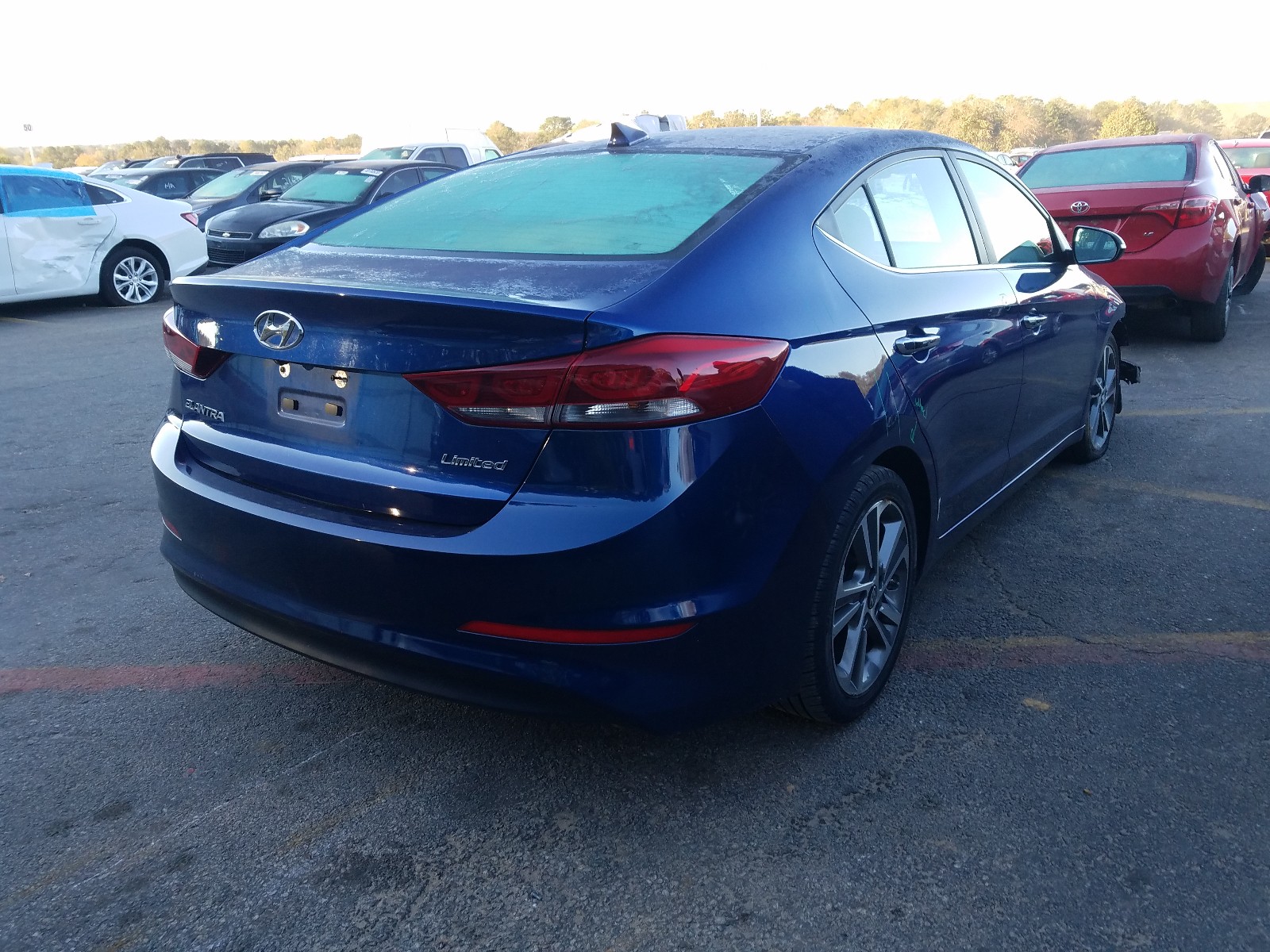 Photo 3 VIN: 5NPD84LF2HH046154 - HYUNDAI ELANTRA SE 