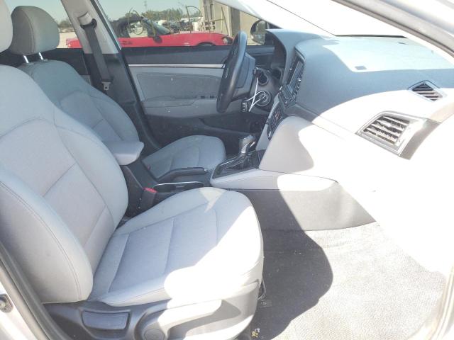 Photo 4 VIN: 5NPD84LF2HH053914 - HYUNDAI ELANTRA SE 