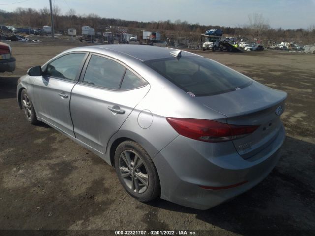 Photo 2 VIN: 5NPD84LF2HH054996 - HYUNDAI ELANTRA 