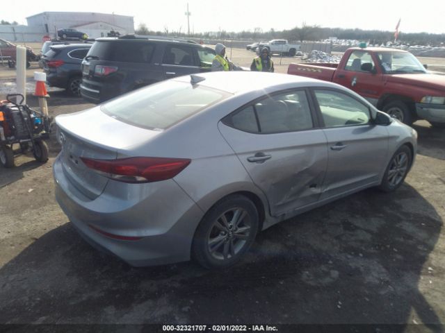 Photo 3 VIN: 5NPD84LF2HH054996 - HYUNDAI ELANTRA 