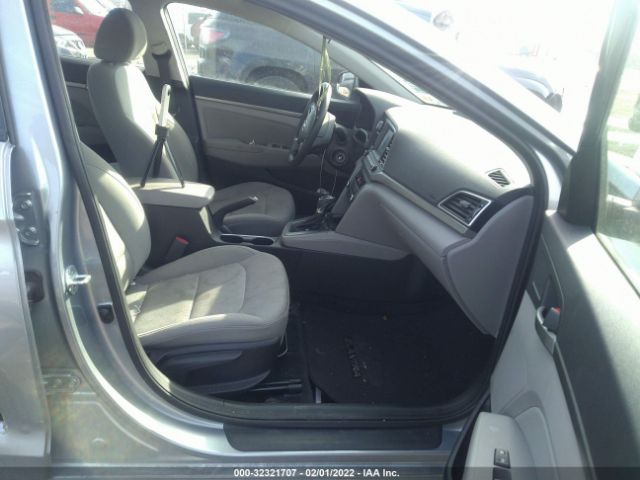 Photo 4 VIN: 5NPD84LF2HH054996 - HYUNDAI ELANTRA 