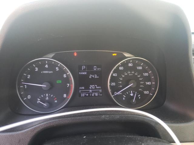 Photo 8 VIN: 5NPD84LF2HH055646 - HYUNDAI ELANTRA 