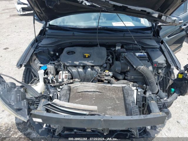 Photo 9 VIN: 5NPD84LF2HH060197 - HYUNDAI ELANTRA 