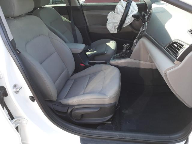 Photo 4 VIN: 5NPD84LF2HH064489 - HYUNDAI ELANTRA SE 