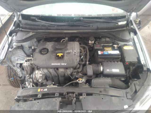 Photo 9 VIN: 5NPD84LF2HH073077 - HYUNDAI ELANTRA 