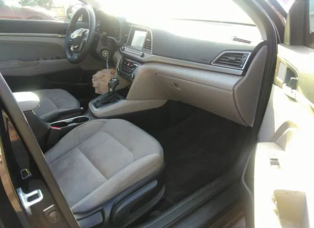 Photo 4 VIN: 5NPD84LF2HH082927 - HYUNDAI ELANTRA 