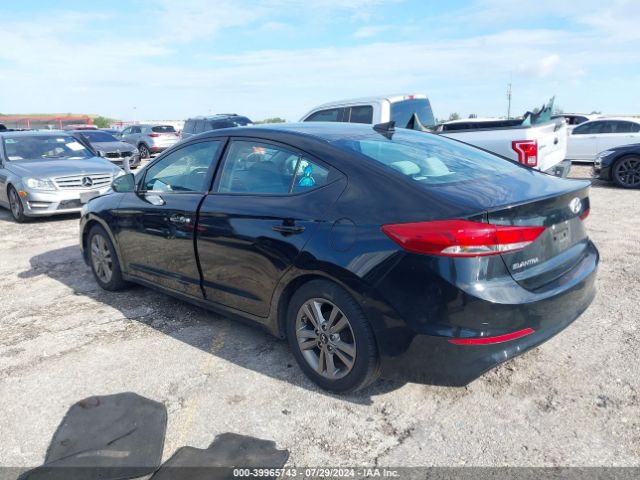 Photo 2 VIN: 5NPD84LF2HH084970 - HYUNDAI ELANTRA 