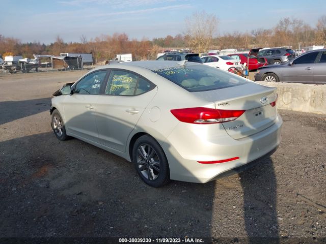 Photo 2 VIN: 5NPD84LF2HH093880 - HYUNDAI ELANTRA 