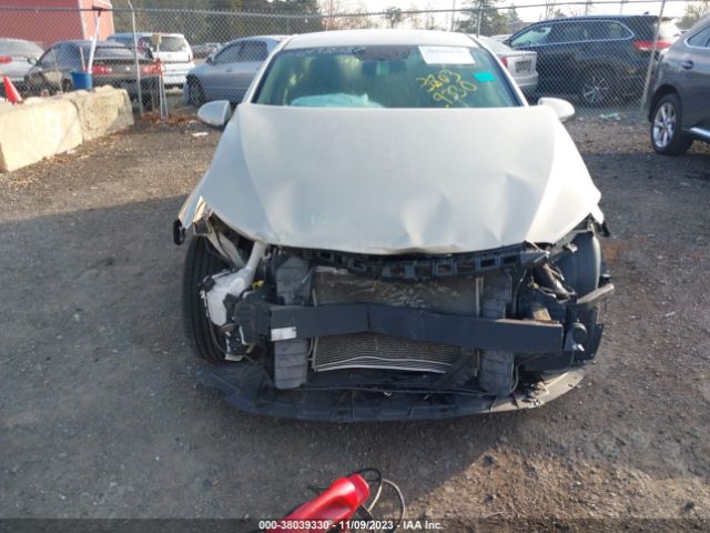 Photo 5 VIN: 5NPD84LF2HH093880 - HYUNDAI ELANTRA 