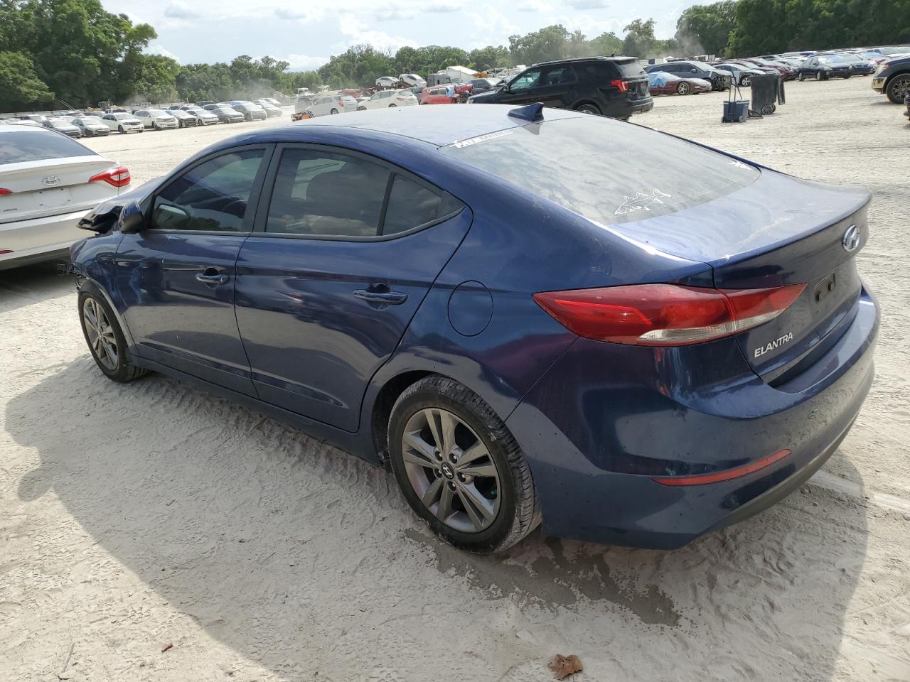 Photo 1 VIN: 5NPD84LF2HH108166 - HYUNDAI ELANTRA 