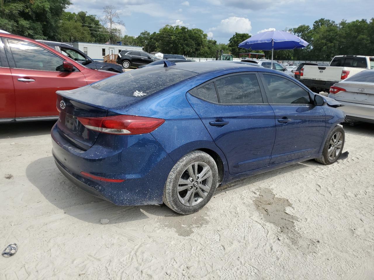 Photo 2 VIN: 5NPD84LF2HH108166 - HYUNDAI ELANTRA 