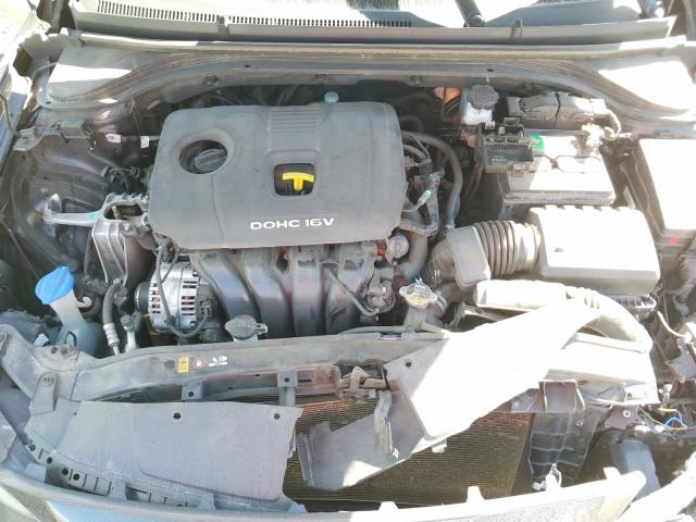 Photo 6 VIN: 5NPD84LF2HH121855 - HYUNDAI ELANTRA SE 