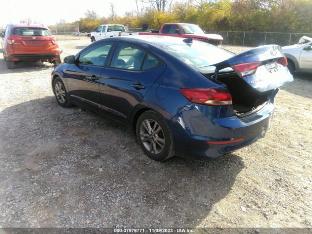 Photo 2 VIN: 5NPD84LF2HH141961 - HYUNDAI ELANTRA 