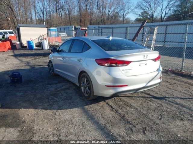 Photo 2 VIN: 5NPD84LF2HH152233 - HYUNDAI ELANTRA 