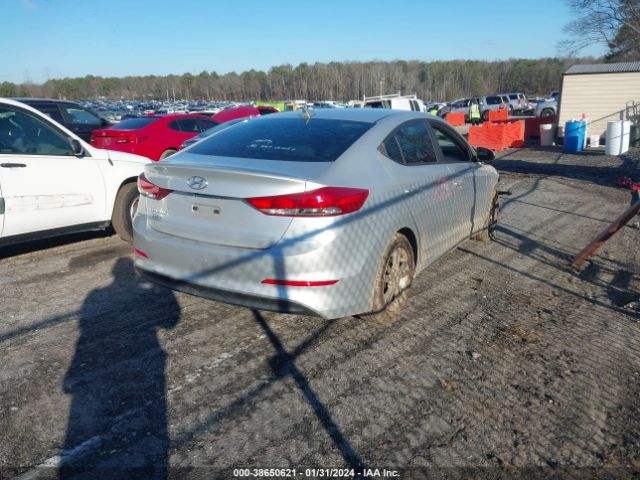 Photo 3 VIN: 5NPD84LF2HH152233 - HYUNDAI ELANTRA 