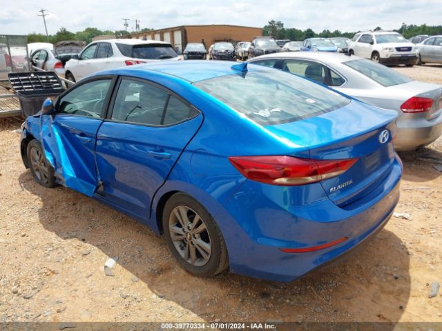 Photo 2 VIN: 5NPD84LF2HH174443 - HYUNDAI ELANTRA 