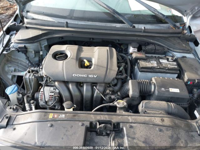 Photo 9 VIN: 5NPD84LF2HH175902 - HYUNDAI ELANTRA 