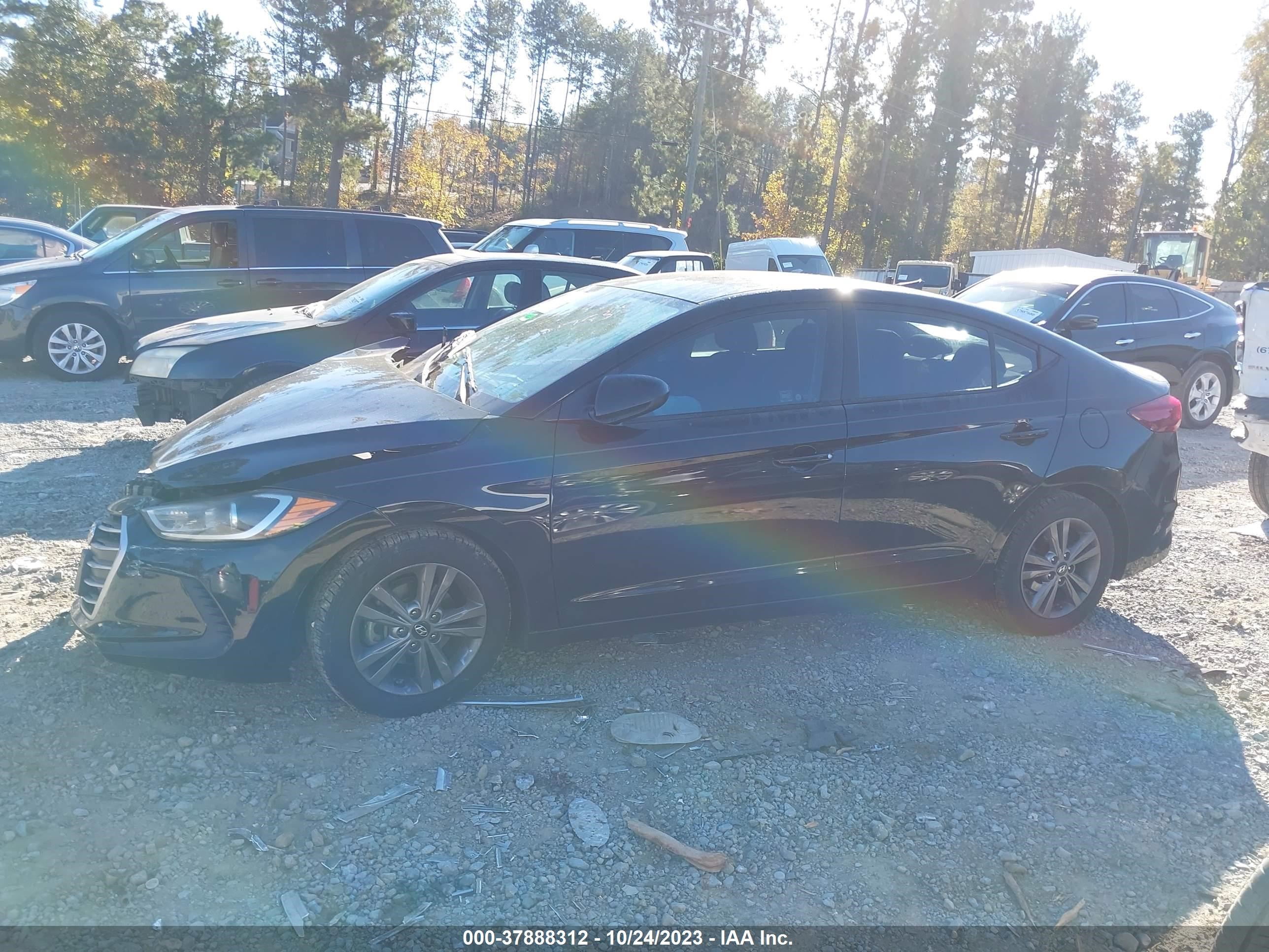 Photo 13 VIN: 5NPD84LF2JH217538 - HYUNDAI ELANTRA 