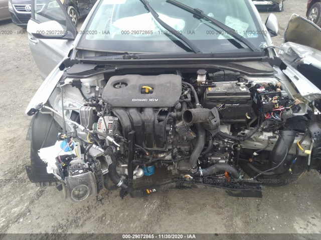 Photo 9 VIN: 5NPD84LF2JH227678 - HYUNDAI ELANTRA 